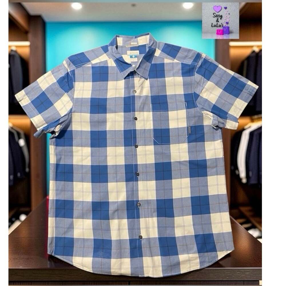 Columbia Men's Button-Up Shirt XL Blue Plaid Short Sleeve Collared Chest